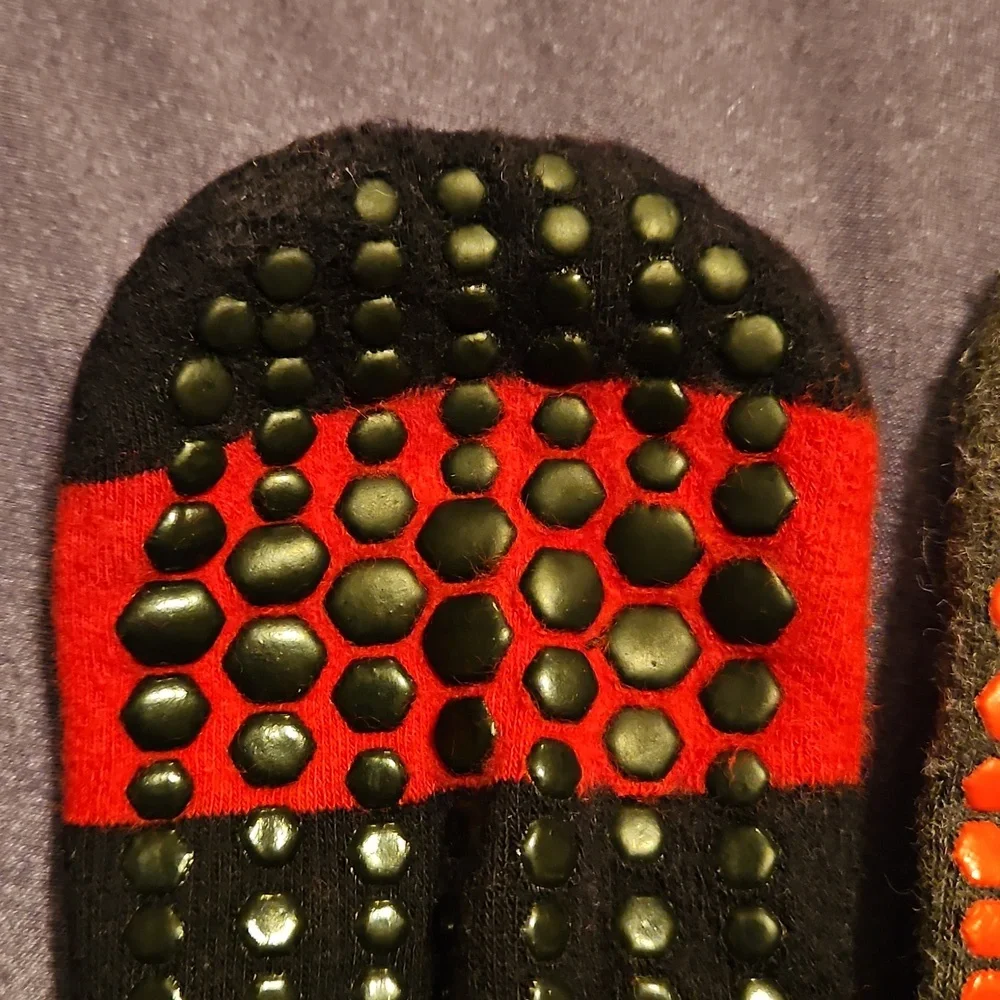 Bundle - Pure Barre Sticky Socks - Picture 2 of 3